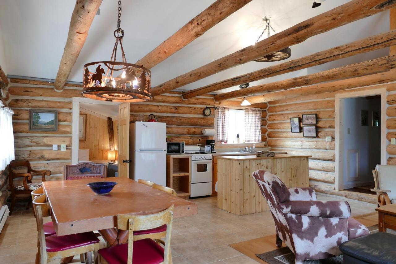 Trail Shop Inn Уапити Екстериор снимка