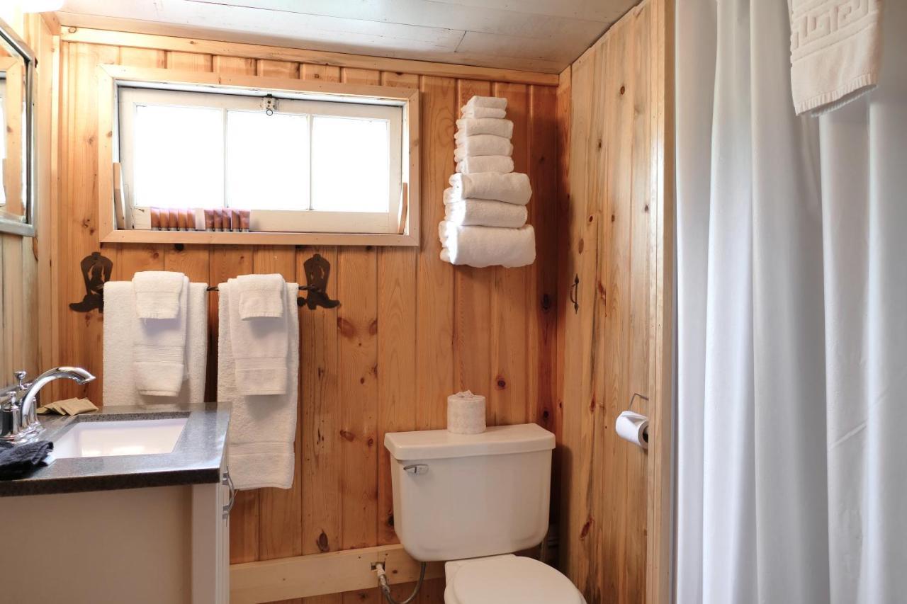 Trail Shop Inn Уапити Екстериор снимка